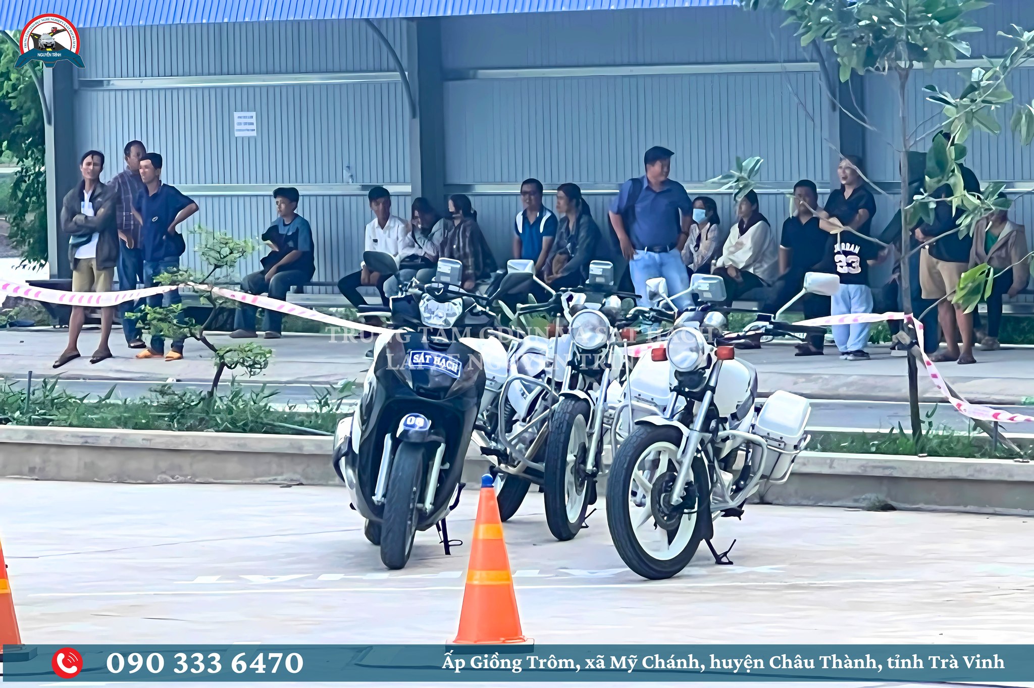 CÁC HỌC VIÊN HỌC TẠI TRUNG TÂM NGUYỄN TRÌNH THI SÁT HẠCH CẤP GPLX A1, A