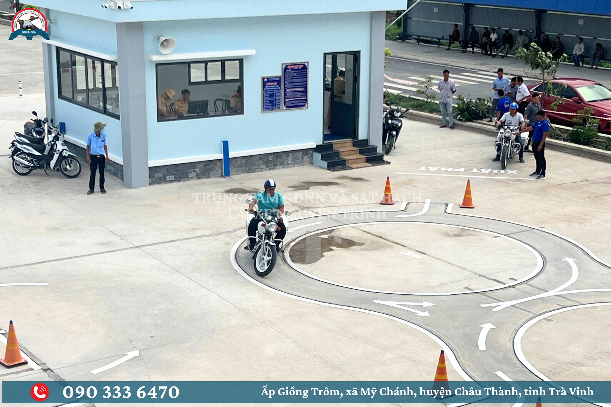 CÁC HỌC VIÊN HỌC TẠI TRUNG TÂM NGUYỄN TRÌNH THI SÁT HẠCH CẤP GPLX A1, A